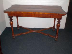 antique living room center table